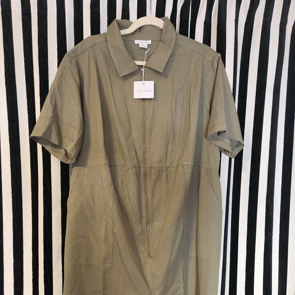 The Short Olive Maternity Utility Coverall Ingrid+Isabel Sold Out - Picture 4 of 6